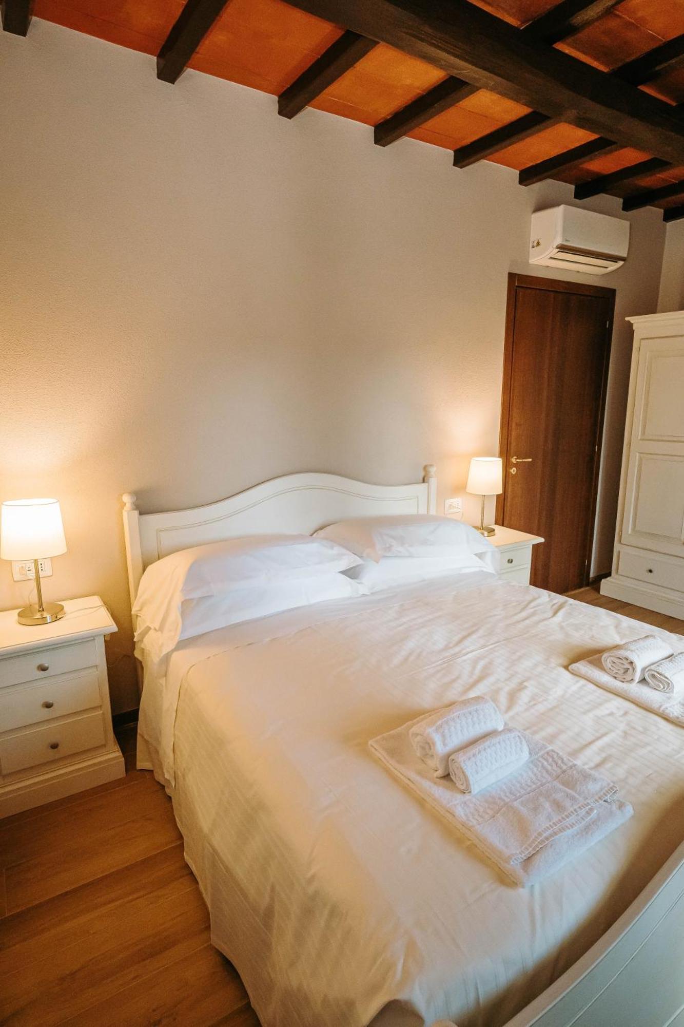 Borgo Il Poggiaccio Residenza D'Epoca Pensionat Sovicille Exteriör bild