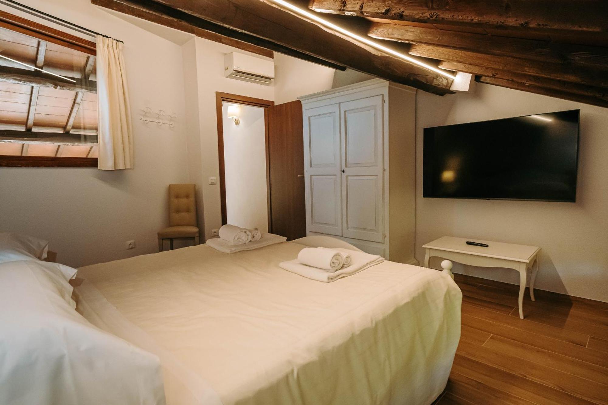 Borgo Il Poggiaccio Residenza D'Epoca Pensionat Sovicille Exteriör bild