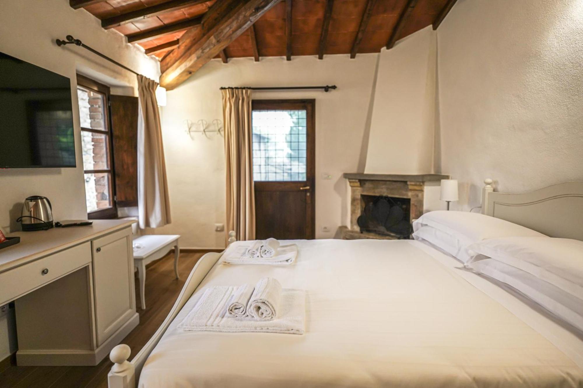 Borgo Il Poggiaccio Residenza D'Epoca Pensionat Sovicille Exteriör bild