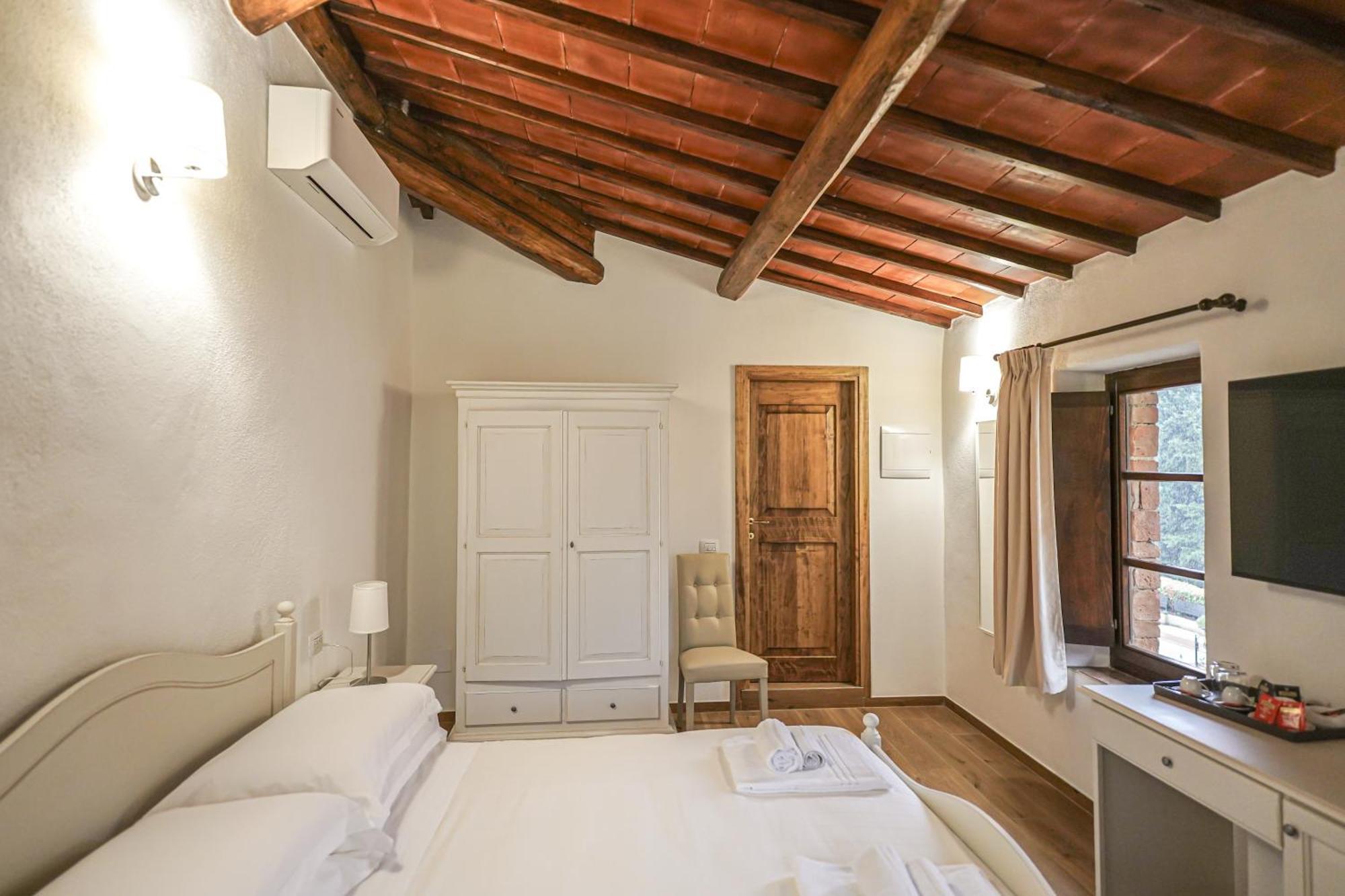 Borgo Il Poggiaccio Residenza D'Epoca Pensionat Sovicille Exteriör bild